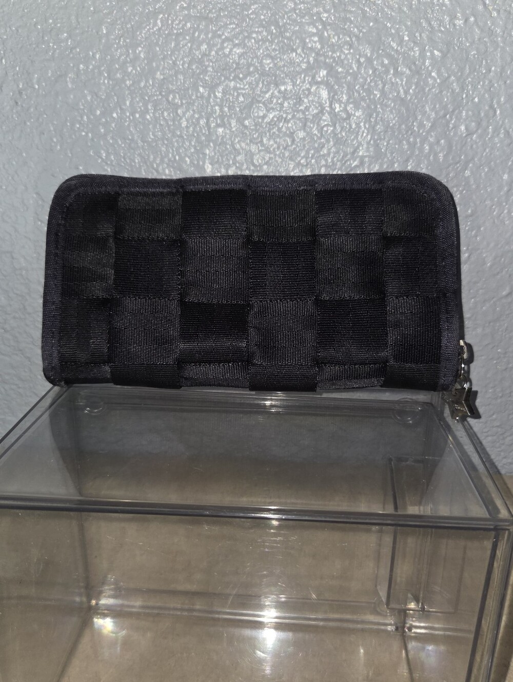 Harveys Vintage Original Seatbelt Bag Black Wallet Clutch